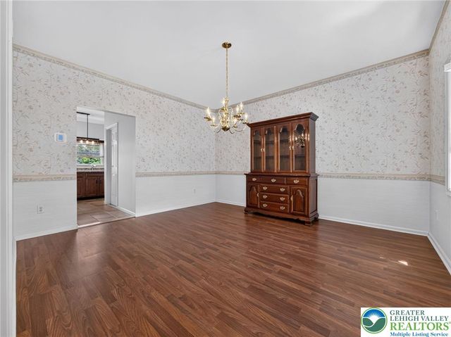 3736 Melrose Court, Bethlehem City, PA 18020