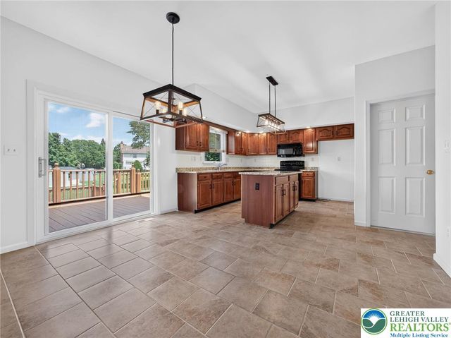 3736 Melrose Court, Bethlehem City, PA 18020