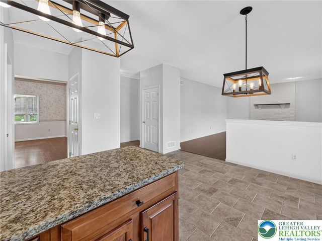 3736 Melrose Court, Bethlehem City, PA 18020