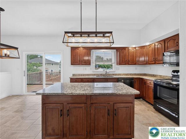 3736 Melrose Court, Bethlehem City, PA 18020