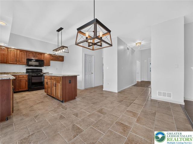 3736 Melrose Court, Bethlehem City, PA 18020