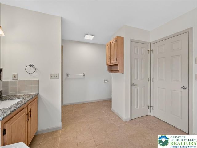 3736 Melrose Court, Bethlehem City, PA 18020