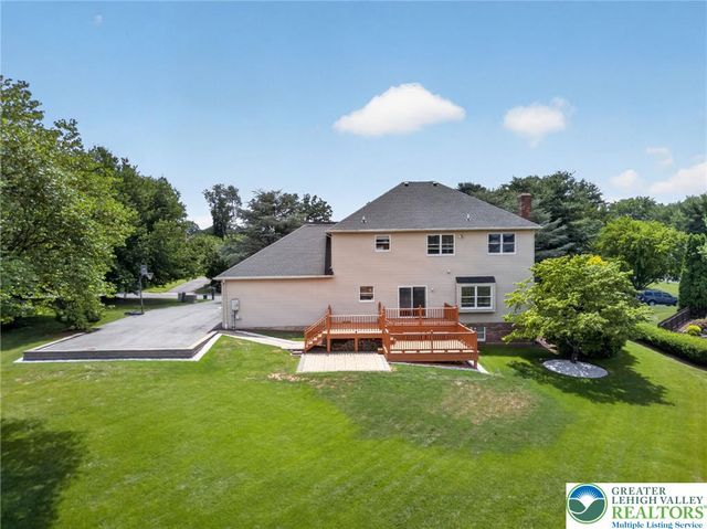 3736 Melrose Court, Bethlehem City, PA 18020