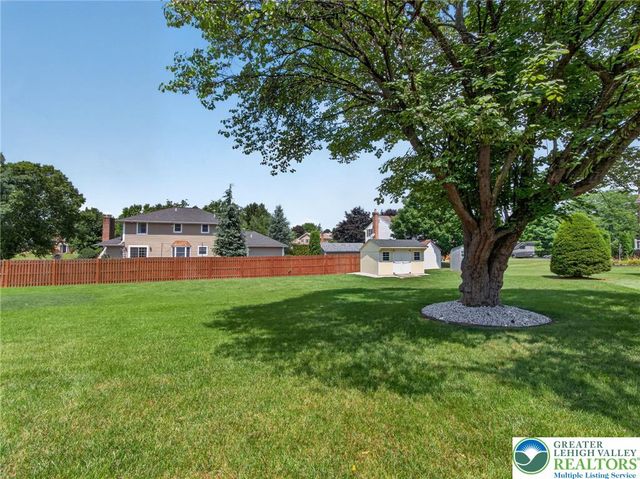3736 Melrose Court, Bethlehem City, PA 18020