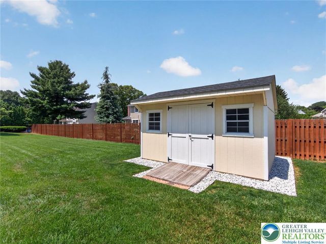 3736 Melrose Court, Bethlehem City, PA 18020