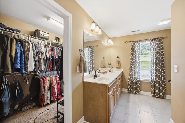 7357 Mccormack Drive, Hixson, TN 37343