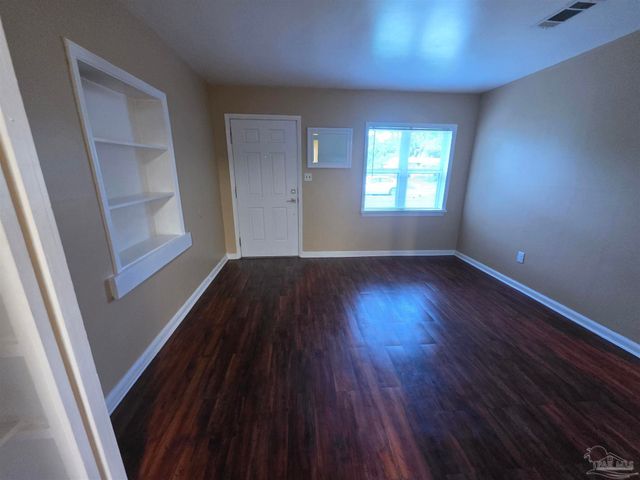 28 Norwood Dr, Pensacola, FL 32506