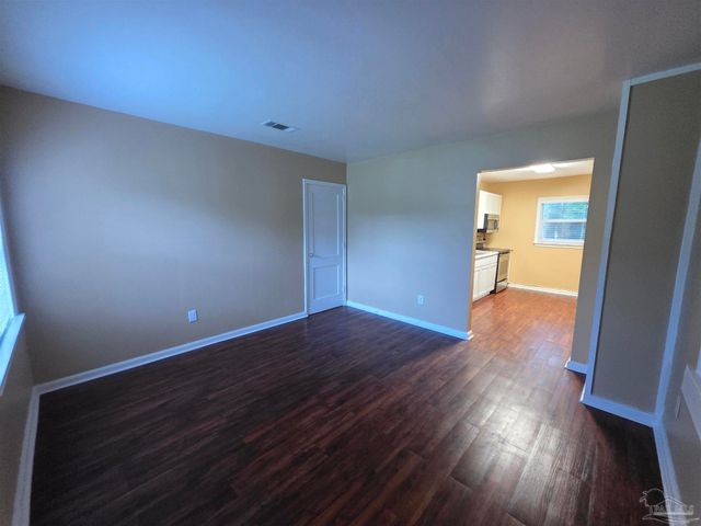 28 Norwood Dr, Pensacola, FL 32506