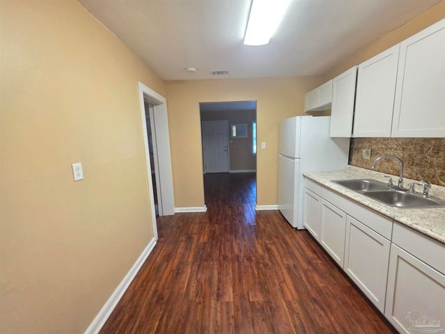 28 Norwood Dr, Pensacola, FL 32506