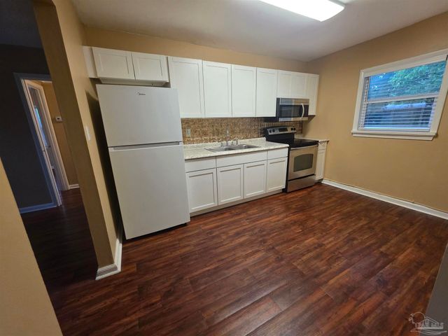 28 Norwood Dr, Pensacola, FL 32506