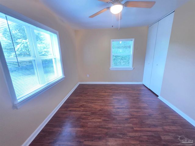 28 Norwood Dr, Pensacola, FL 32506
