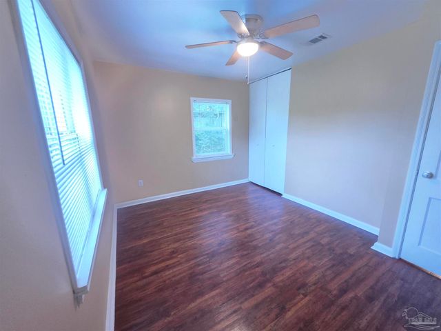 28 Norwood Dr, Pensacola, FL 32506