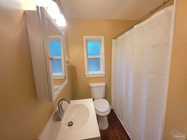28 Norwood Dr, Pensacola, FL 32506