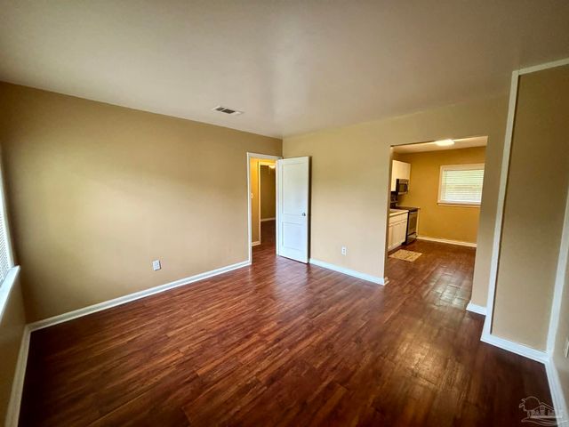 28 Norwood Dr, Pensacola, FL 32506