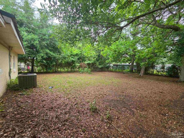 28 Norwood Dr, Pensacola, FL 32506