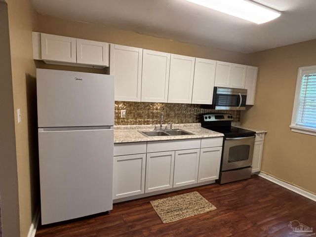 28 Norwood Dr, Pensacola, FL 32506