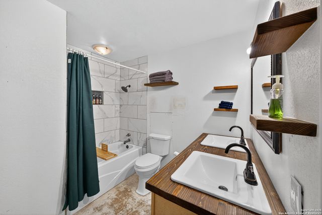 7246 Enchanted Flame, San Antonio, TX 78250