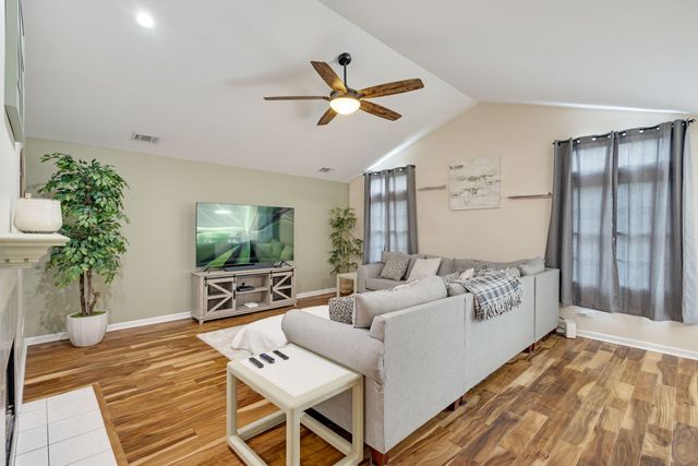 14547 Club Circle Drive, Oak Forest, IL 60452