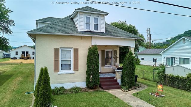 175 5th Street, Dunbar, WV 25064
