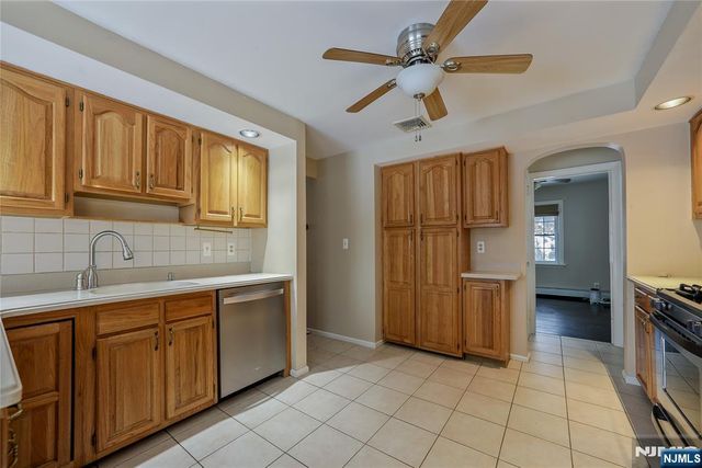 77 Garside Avenue, Wayne, NJ 07470