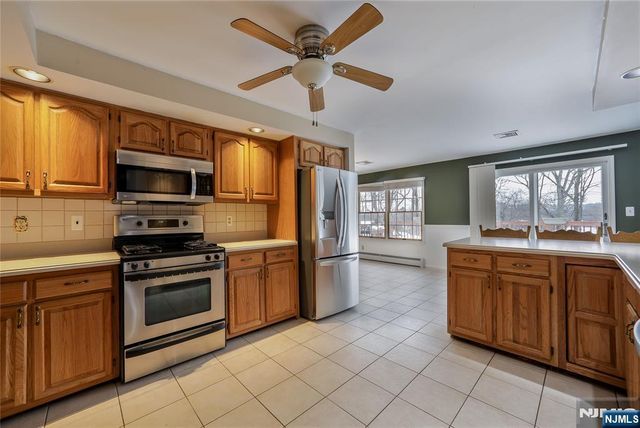 77 Garside Avenue, Wayne, NJ 07470