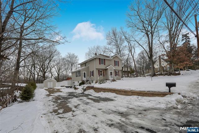 77 Garside Avenue, Wayne, NJ 07470