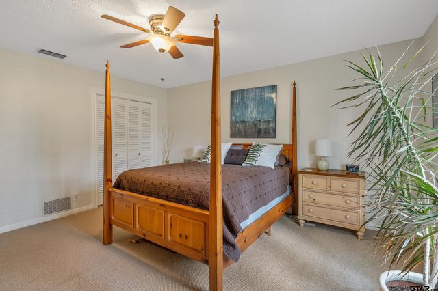3310 Old Bullard Rd, Tyler, TX 75701