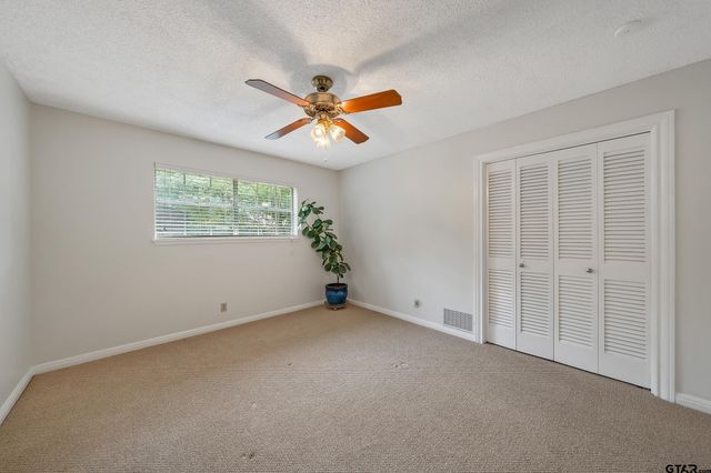 3310 Old Bullard Rd, Tyler, TX 75701