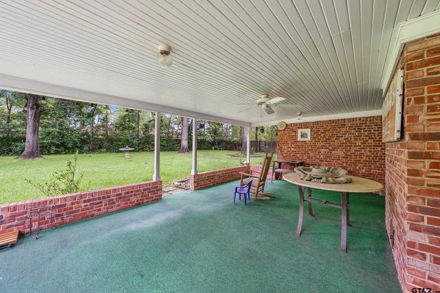 3310 Old Bullard Rd, Tyler, TX 75701