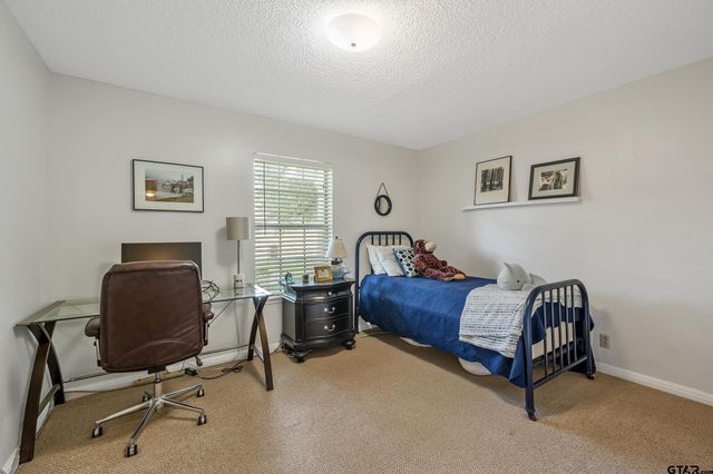 3310 Old Bullard Rd, Tyler, TX 75701