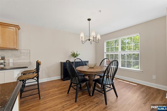 28 Mountainside Drive, Pompton Lakes, NJ 07442