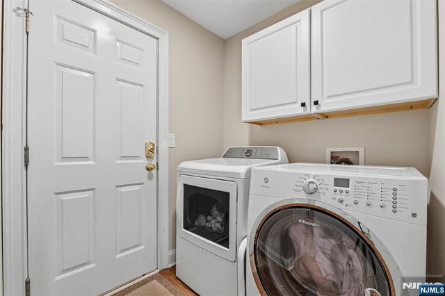 28 Mountainside Drive, Pompton Lakes, NJ 07442