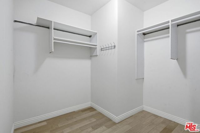 120 S Crescent Drive 104, Beverly Hills, CA 90212