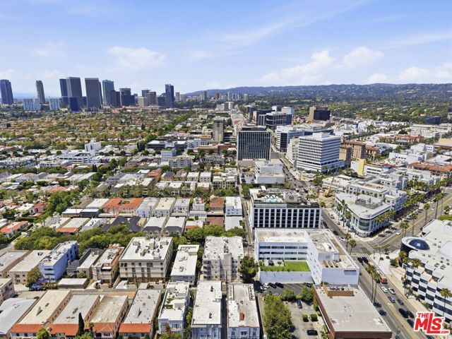 120 S Crescent Drive 104, Beverly Hills, CA 90212