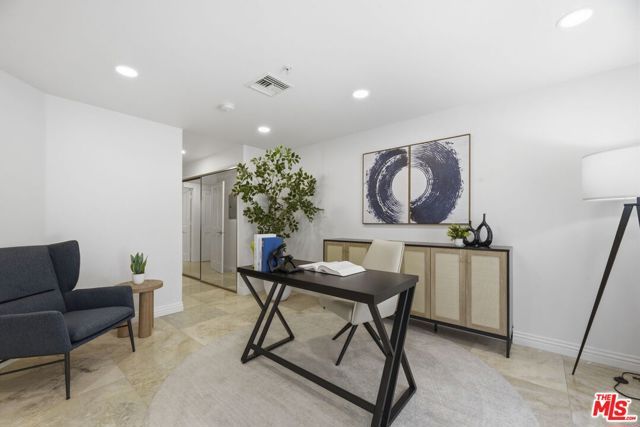 120 S Crescent Drive 104, Beverly Hills, CA 90212