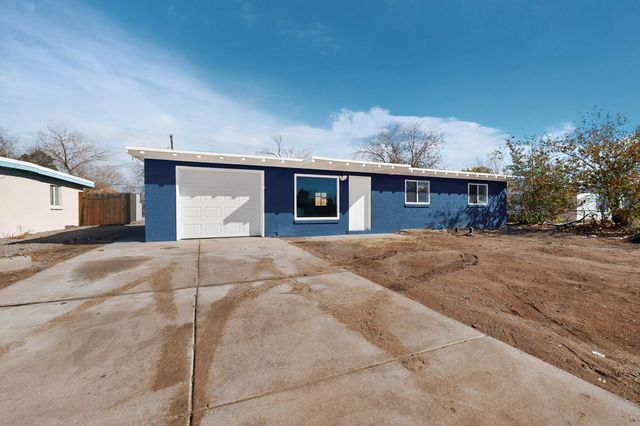 1138 Luthy Circle NE, Albuquerque, NM 87112