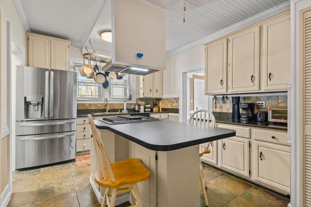 1006 10th Ave., Conway, SC 29526