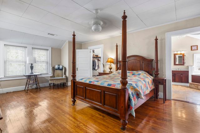 1006 10th Ave., Conway, SC 29526