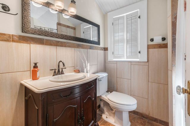 1006 10th Ave., Conway, SC 29526