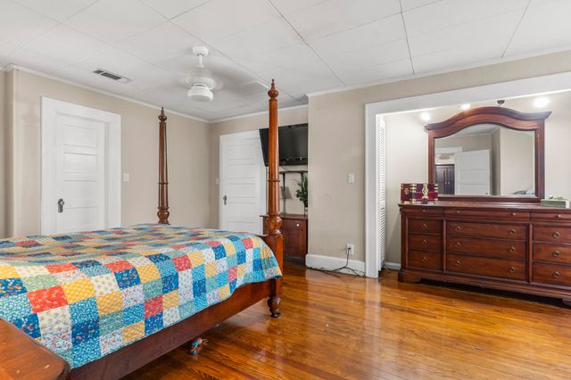 1006 10th Ave., Conway, SC 29526