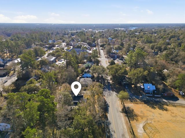 1006 10th Ave., Conway, SC 29526