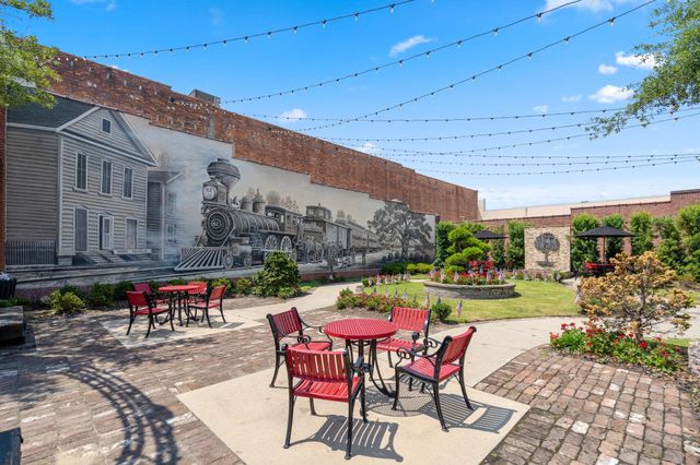 1006 10th Ave., Conway, SC 29526