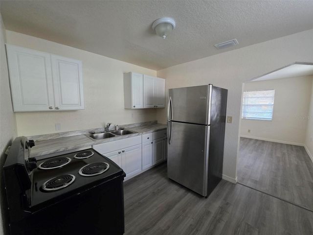 4136 14TH AVENUE S, St Petersburg, FL 33711