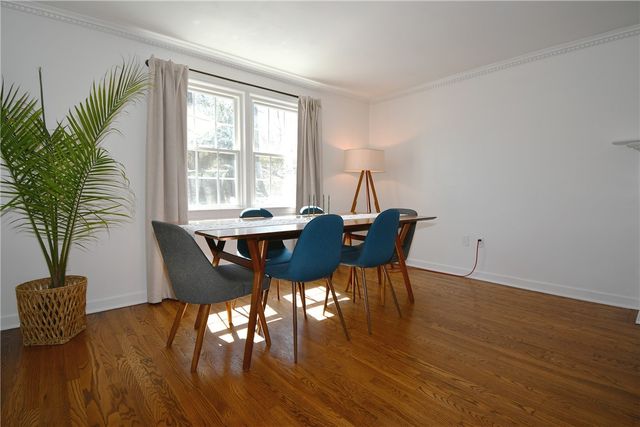 2293 Morrow Rd, Upper St Clair, PA 15241