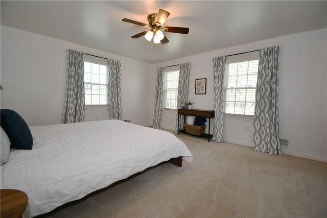 2293 Morrow Rd, Upper St Clair, PA 15241