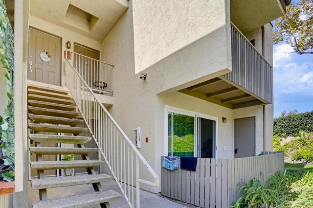 432 Edgehill Lane 156, Oceanside, CA 92054