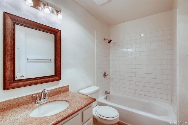 432 Edgehill Lane 156, Oceanside, CA 92054