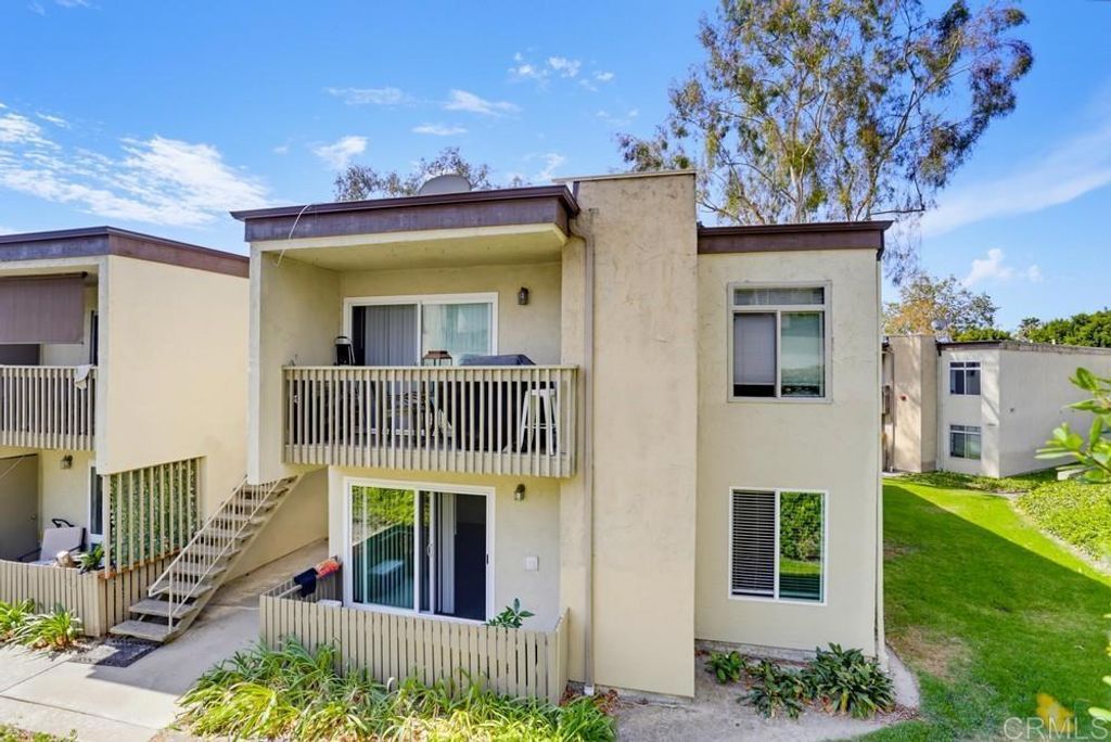 432 Edgehill Lane 156, Oceanside, CA 92054
