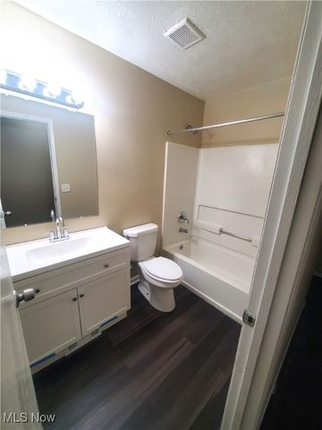 9923 Bessemer Avenue, Cleveland, OH 44104