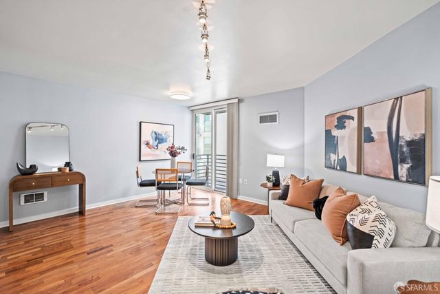 555 4th Street 822, San Francisco, CA 94107